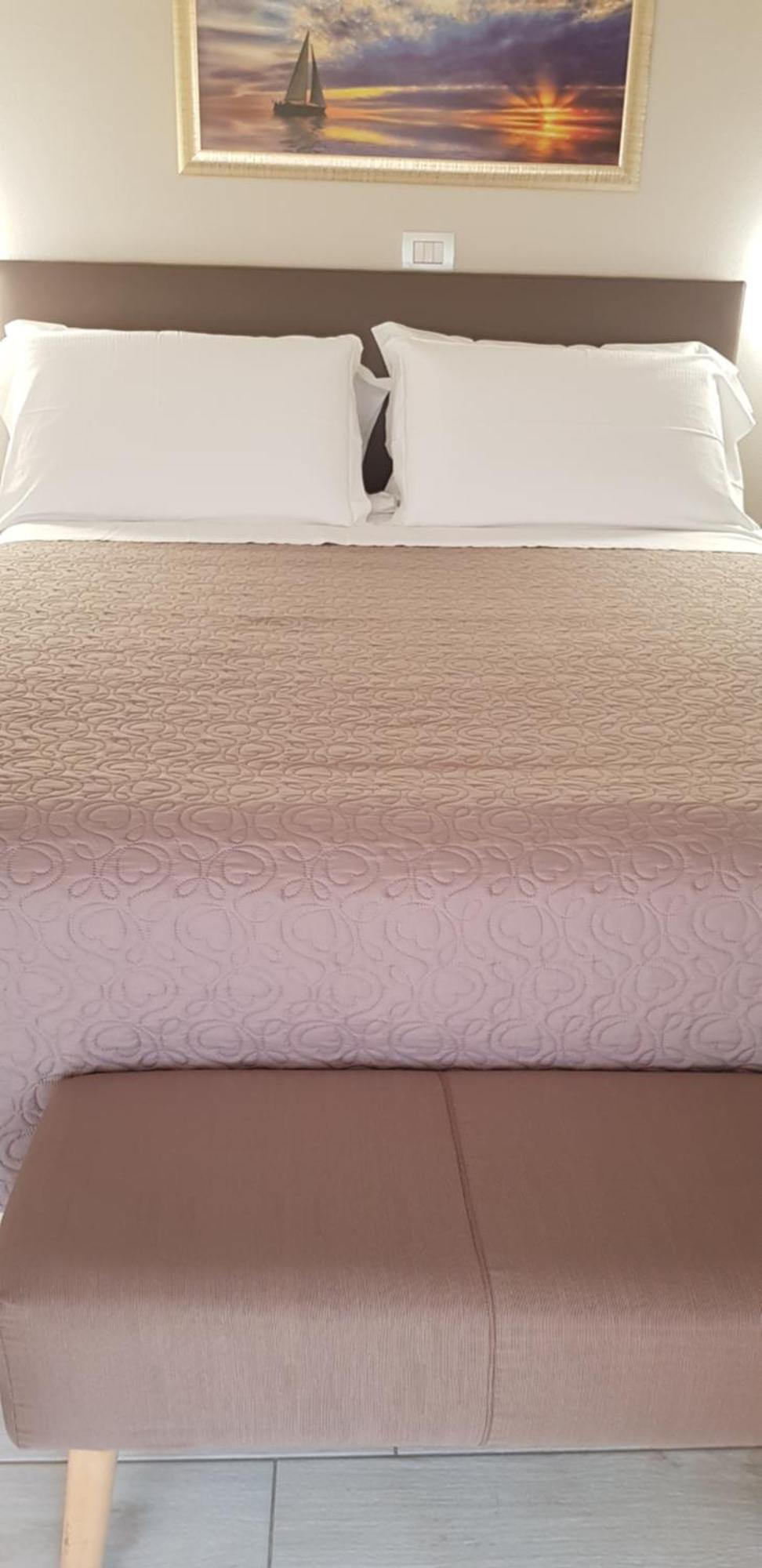 Hotel Margherita Meuble Сірміоне Екстер'єр фото